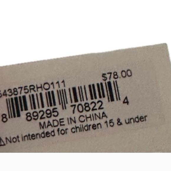 🔹️Betsy Johnson🔹️ Beautiful  Skeleton Pendant 24" crystal Necklace - Picture 5 of 8